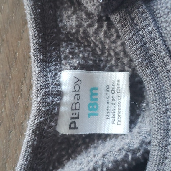 3/$18 - Fleece Sleeper 18M - Picture 2 of 2